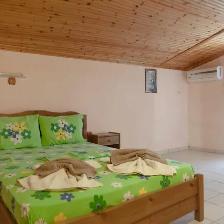 Karagiannis 2* Limenaria (Thasos)