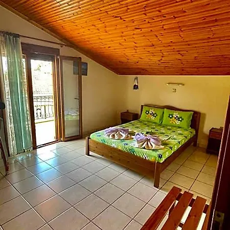 Karagiannis 2* Limenaria (Thasos)
