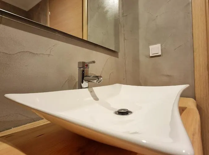 Karagiannis 2* 리메나리아